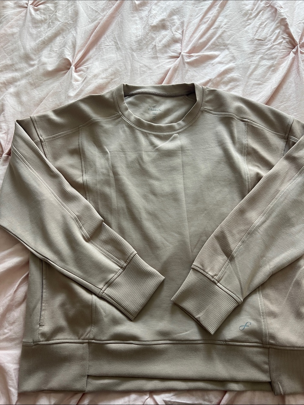 Everyday Crewneck Sweatshirt in Light Taupe